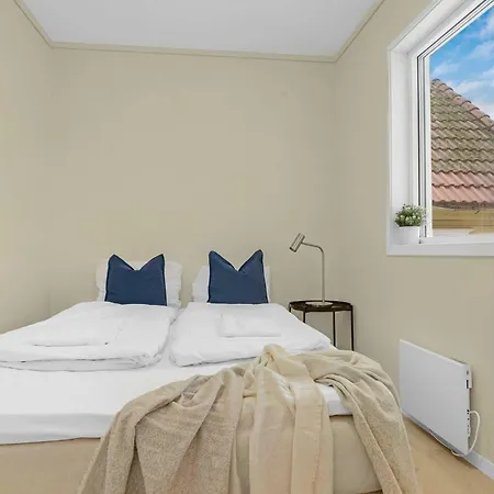 Daire Contemporary City-apartement With Views Of The Dock!