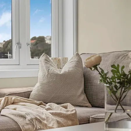 Contemporary City-apartement With Views Of The Dock! Apartman *