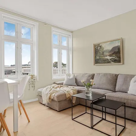 Contemporary City-apartement With Views Of The Dock! Daire